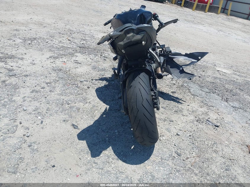 2022 KAWASAKI ZX636 auction photo 6