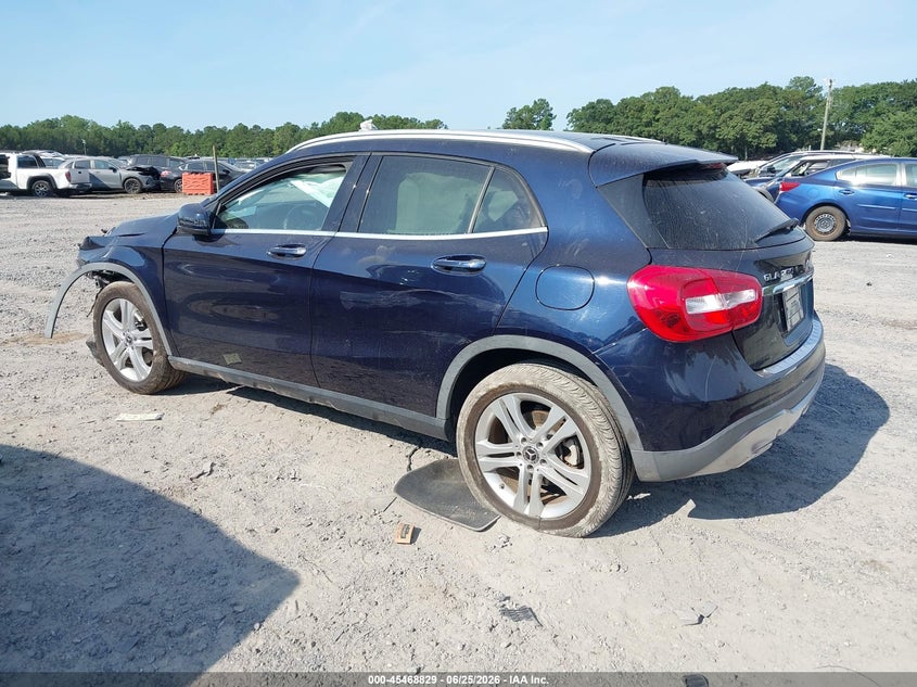AtlanticExpress - Mercedes-Benz GLA-Class