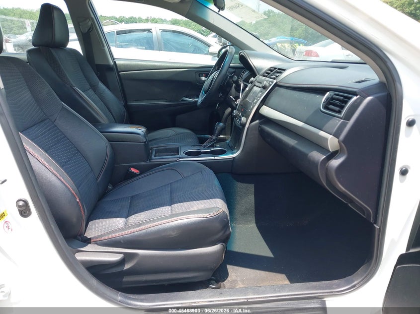 2015 TOYOTA CAMRY auction photo 5