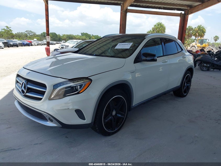 2015 MERCEDES-BENZ GLA 250 auction photo 2
