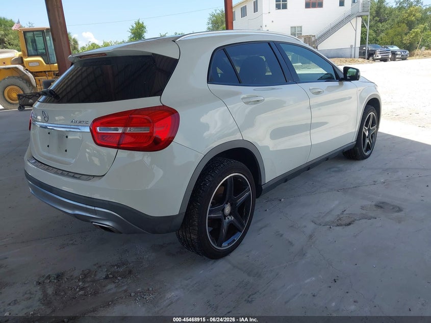2015 MERCEDES-BENZ GLA 250 auction photo 4