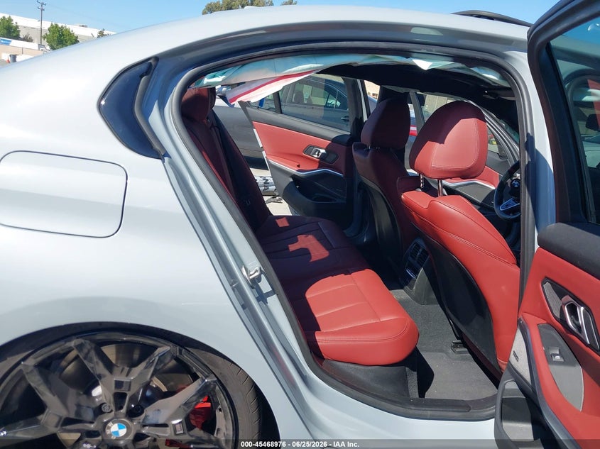 2025 BMW M340I auction photo 8