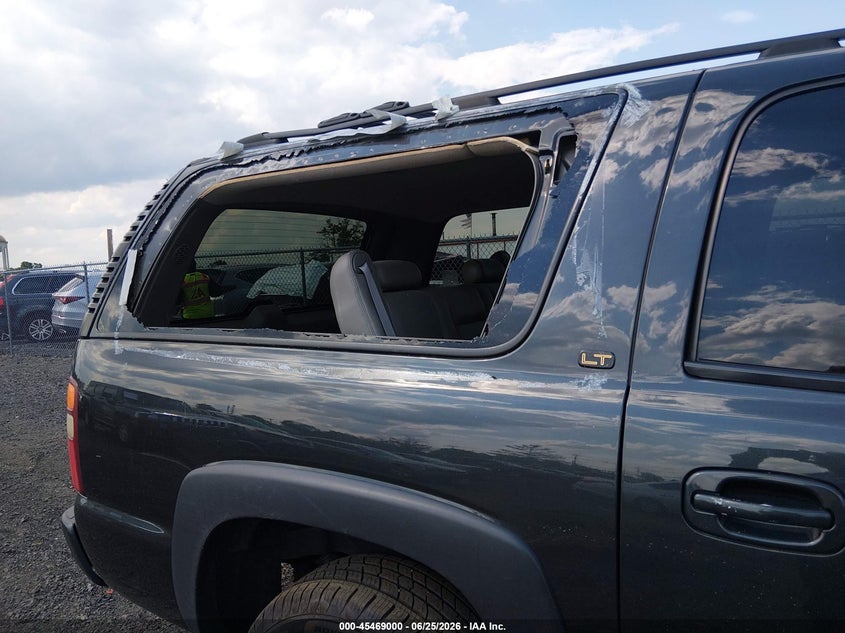 2003 CHEVROLET SUBURBAN 1500 auction photo 6
