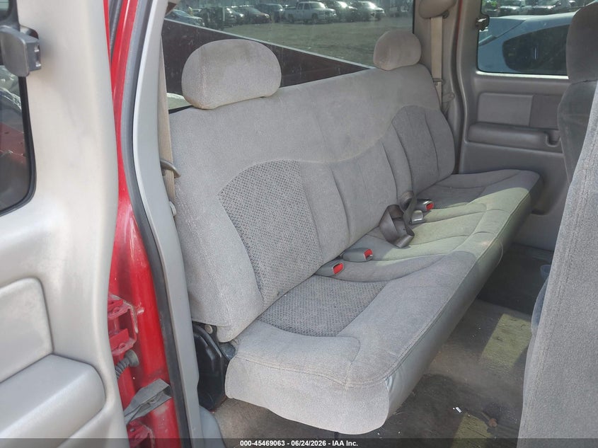 2000 CHEVROLET SILVERADO PICKUP 5.3L V-8 285HP