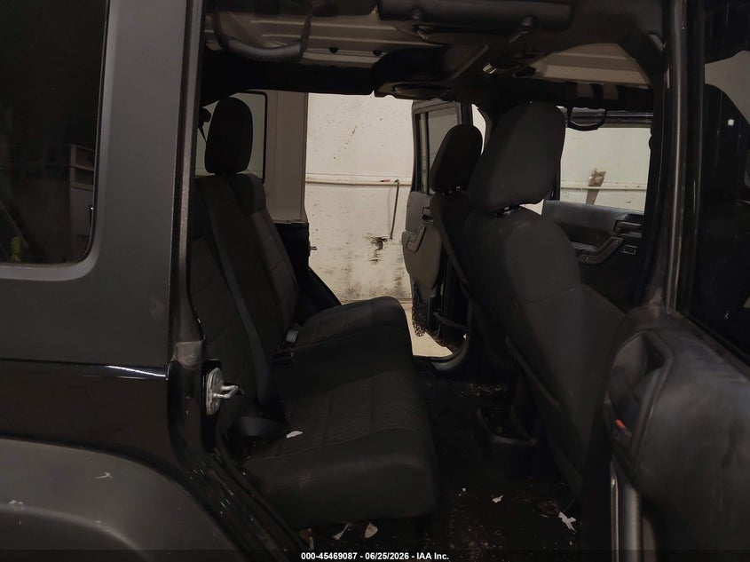 2011 JEEP WRANGLER UNLIMITED auction photo 8