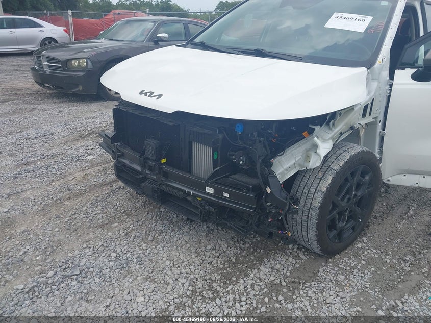 2026 KIA CARNIVAL MPV HYBRID auction photo 6