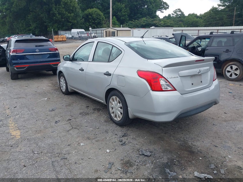 2017 NISSAN VERSA auction photo 3