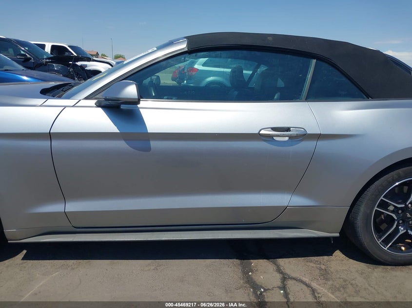 FORD MUSTANG - zdjęcie 13