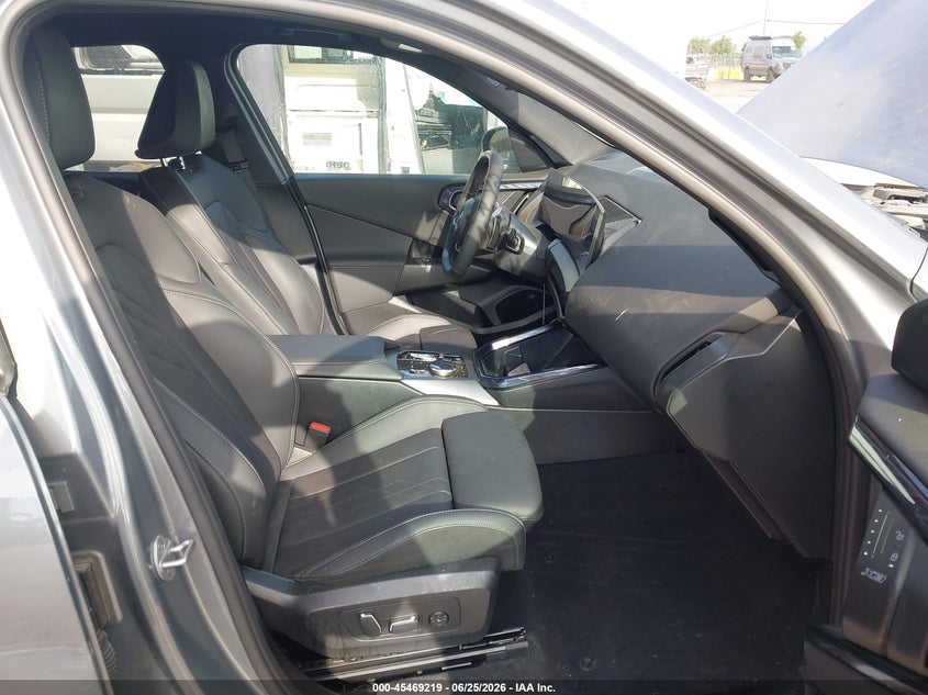 2025 BMW X3 auction photo 5