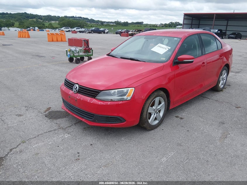 2012 VOLKSWAGEN JETTA auction photo 2