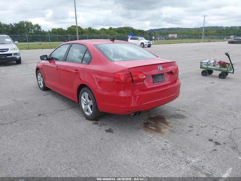 2012 VOLKSWAGEN JETTA auction photo 3
