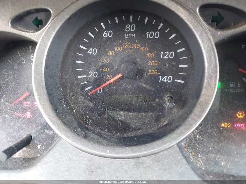 2002 TOYOTA HIGHLANDER auction photo 7