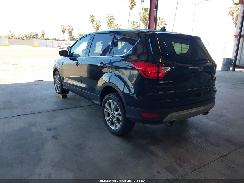 2019 FORD ESCAPE auction photo 3