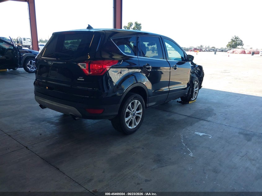 2019 FORD ESCAPE auction photo 4