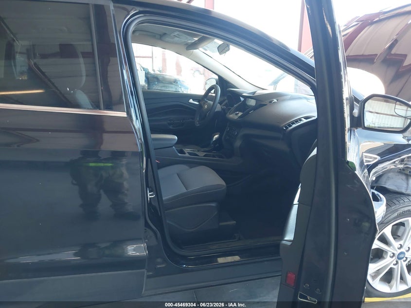 2019 FORD ESCAPE auction photo 5