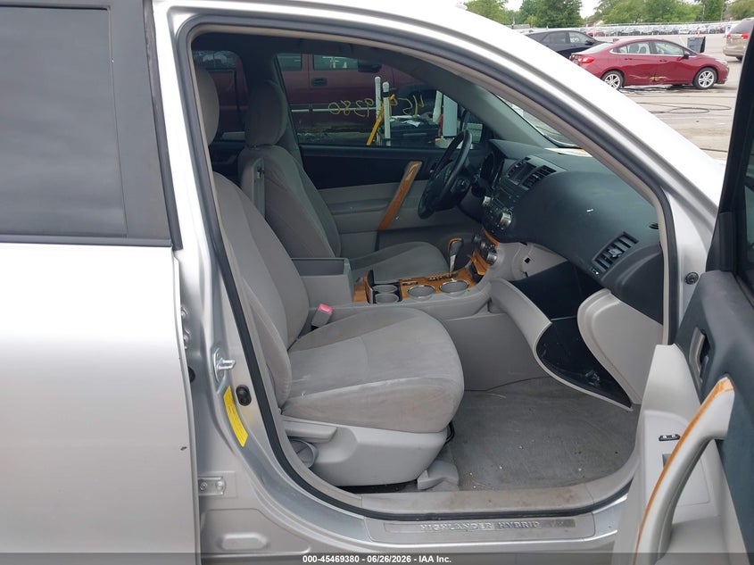 AtlanticExpress - Toyota Highlander Hybrid