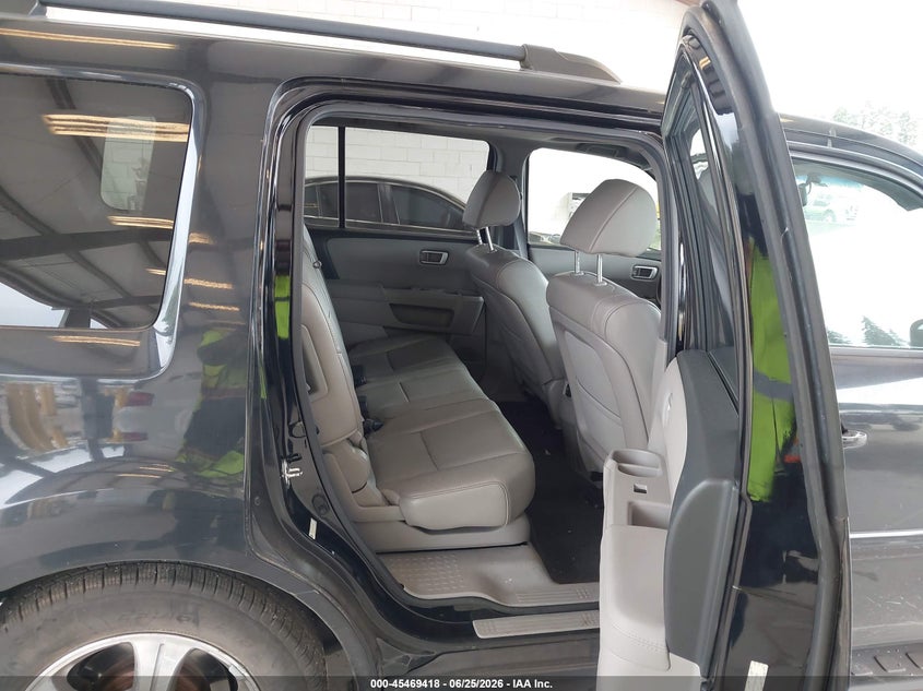 2012 HONDA PILOT auction photo 8