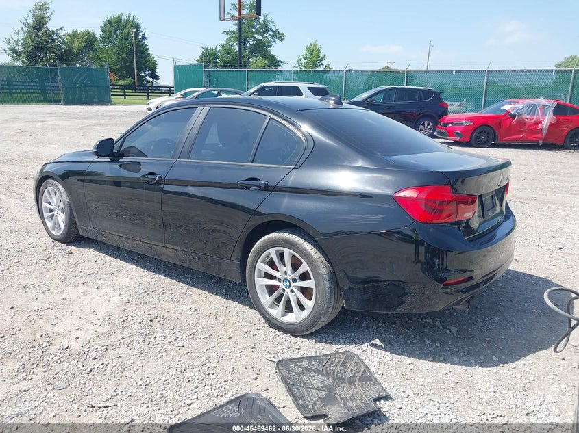 Vin: wba8a9c57gk617998, lot: 45967599, bmw 320i 20163