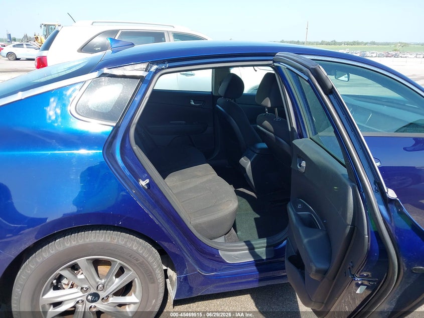 2019 KIA OPTIMA auction photo 8