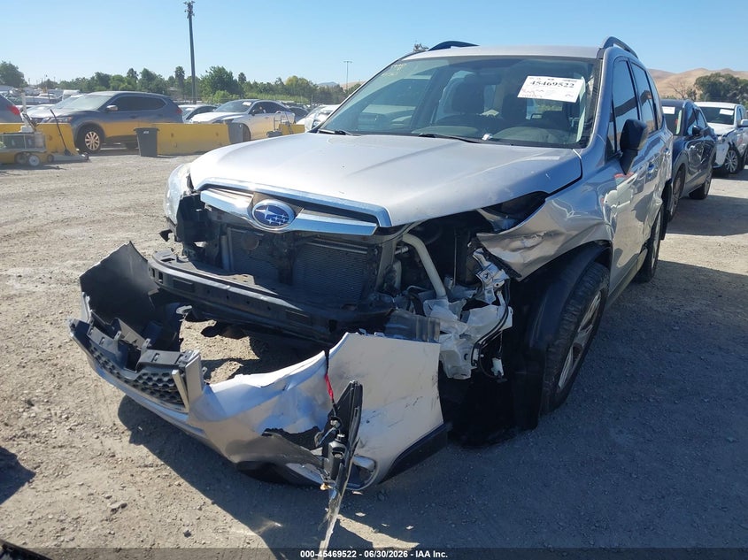 2016 SUBARU FORESTER auction photo 6