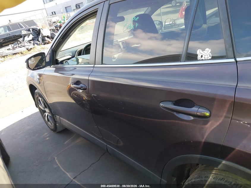 2017 TOYOTA RAV4 XLE — Photo 15