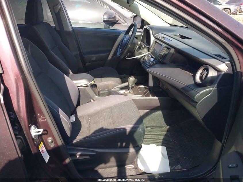 2017 TOYOTA RAV4 XLE — Photo 5