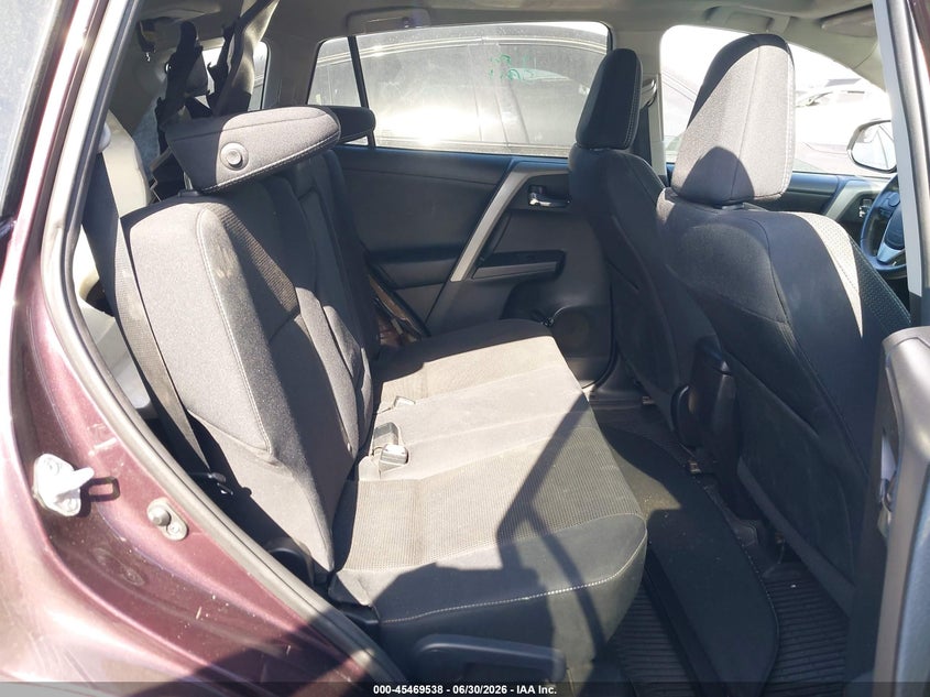 2017 TOYOTA RAV4 XLE — Photo 8