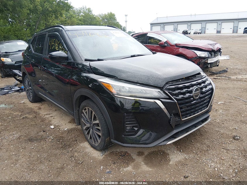 2021 Nissan Kicks Sr Xtronic Cvt