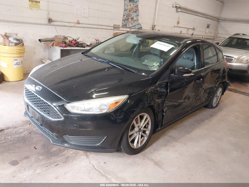 2015 Ford Focus Se 1FADP3K26FL375109 photo 1