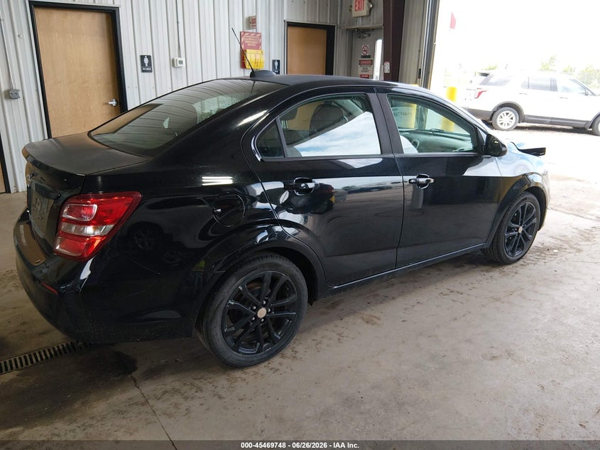 2018 CHEVROLET SONIC auction photo 4