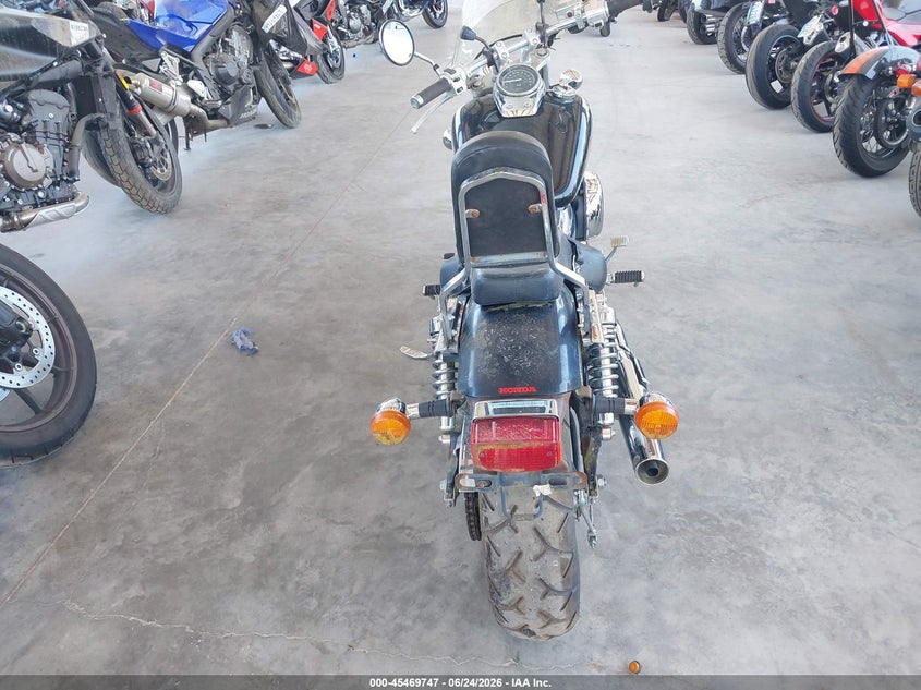 2001 Honda Vt750 Dc VIN: JH2RC44061K501729 Lot: 45469747