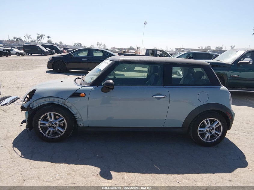 2013 MINI HARD TOP HATCHBACK 1.6L I-4 DOHC, VVT, 121HP