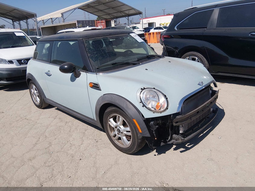 2013 MINI HARD TOP HATCHBACK 1.6L I-4 DOHC, VVT, 121HP