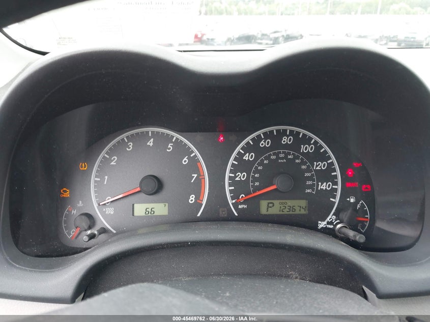 2013 TOYOTA COROLLA auction photo 7