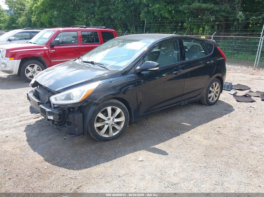 2014 HYUNDAI ACCENT auction photo 2