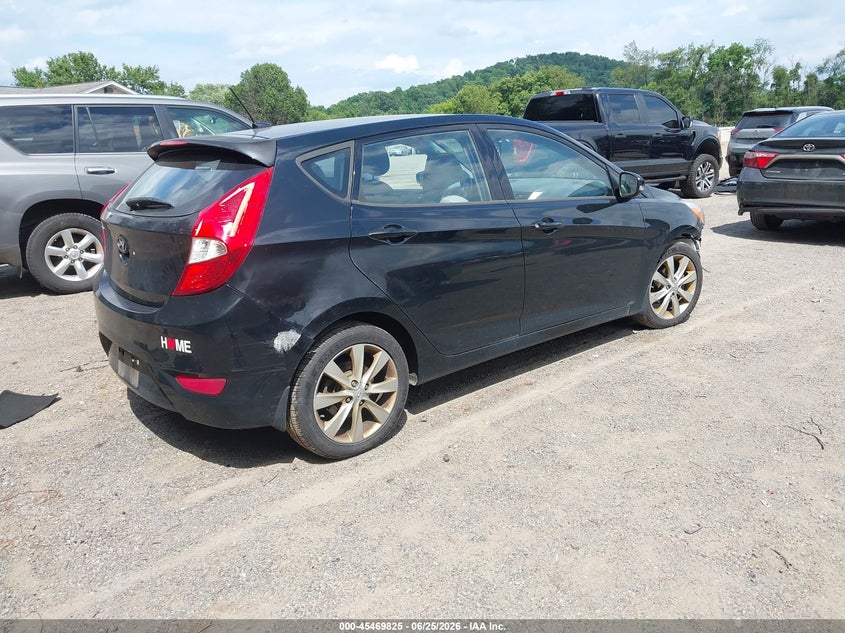 2014 HYUNDAI ACCENT auction photo 4