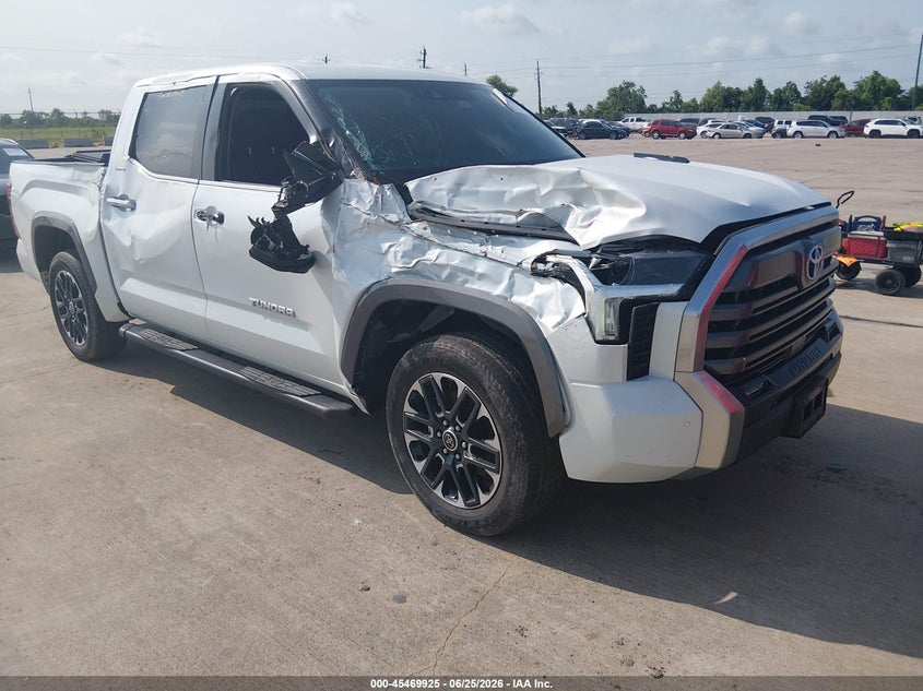 2024 TOYOTA TUNDRA HYBRID auction photo 1