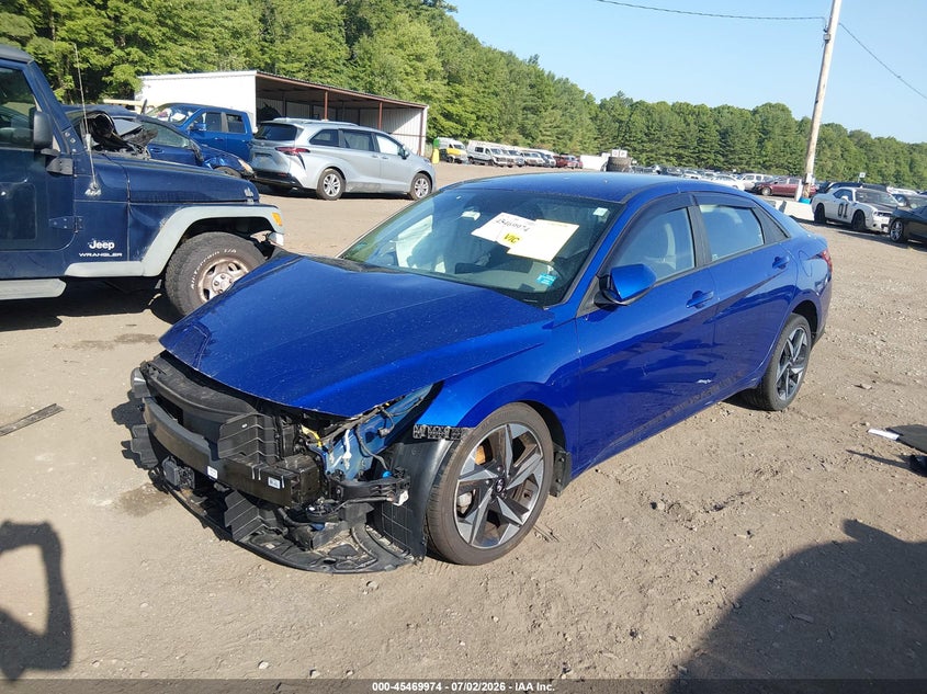 2023 HYUNDAI ELANTRA auction photo 2