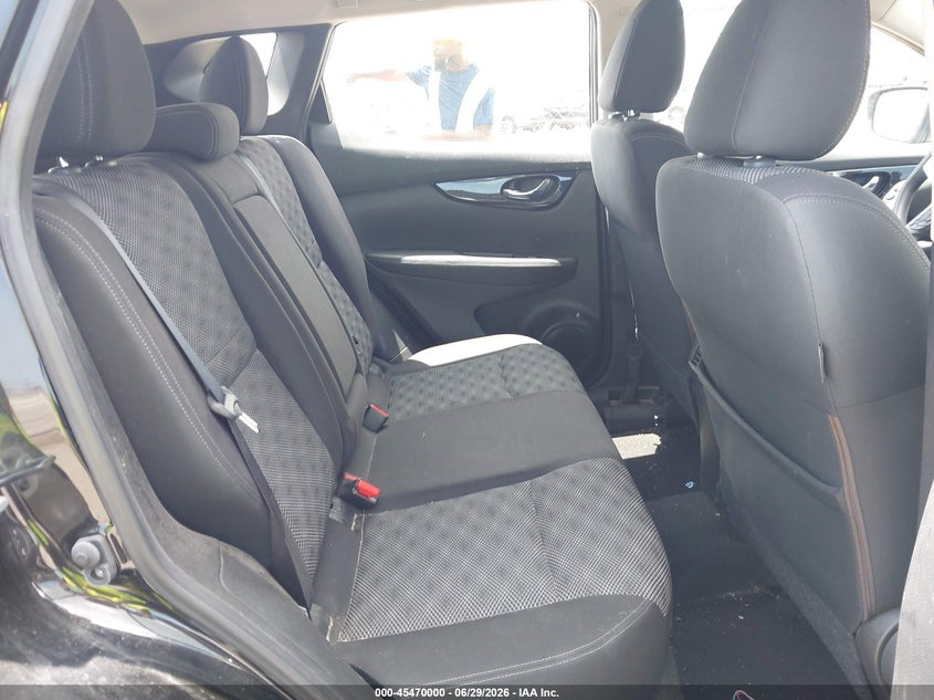 AtlanticExpress - Nissan Rogue Sport