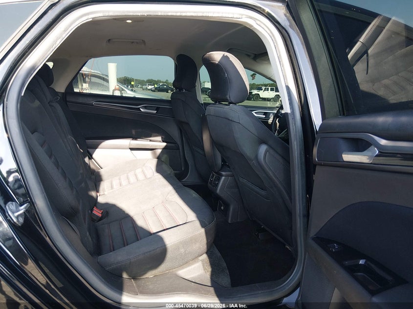 2016 FORD FUSION auction photo 8