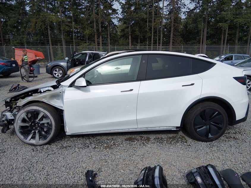 2026 TESLA MODEL Y SPORT UTILITY VEHICLE ELECTRIC
