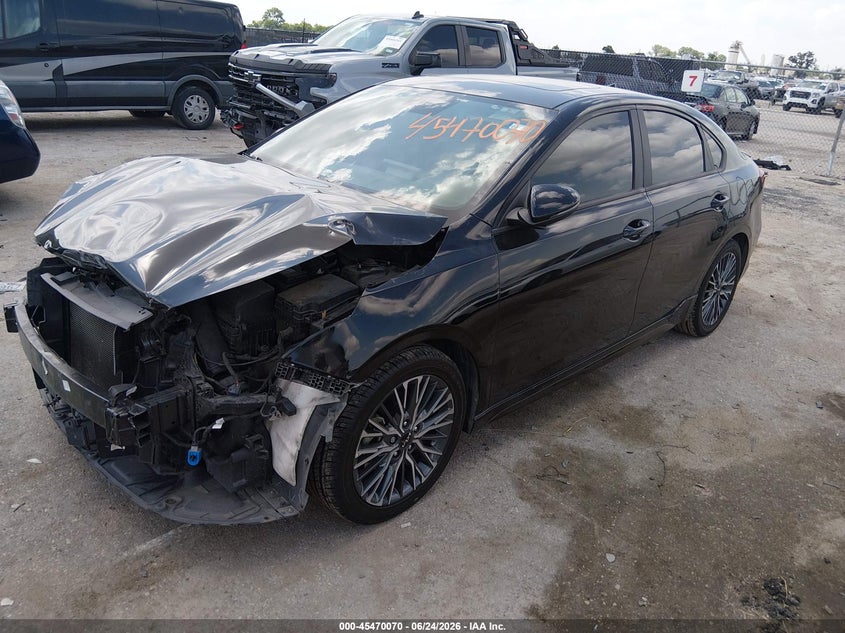 2023 KIA FORTE auction photo 2