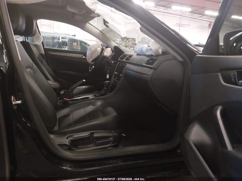 2015 VOLKSWAGEN PASSAT auction photo 5