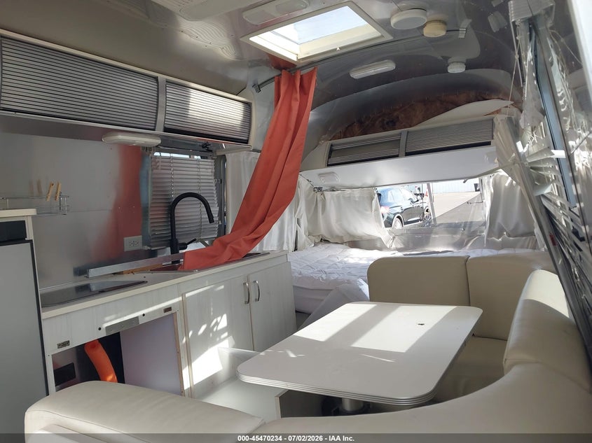 2018 AIRSTREAM OTHER auction photo 5