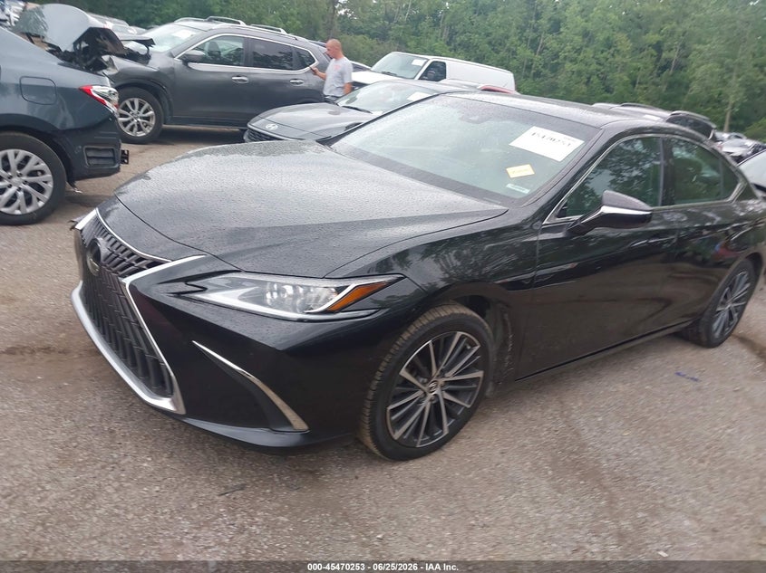2022 LEXUS ES 250 auction photo 2