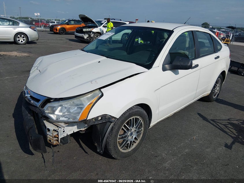 Vin: 1fahp3fn5bw169021, lot: 45968484, ford focus se 20112