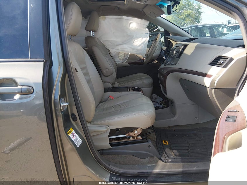 AtlanticExpress - Toyota Sienna
