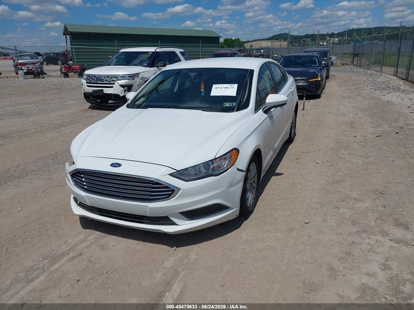 2017 Ford Fusion, Right Front, IAAI, VIN 3FA6P0G79HR404361 — photo 2