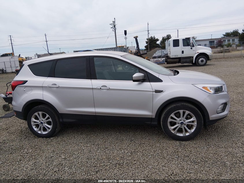 2019 Ford Escape Se VIN: 1FMCU9GD2KUA65812 Lot: 45470775