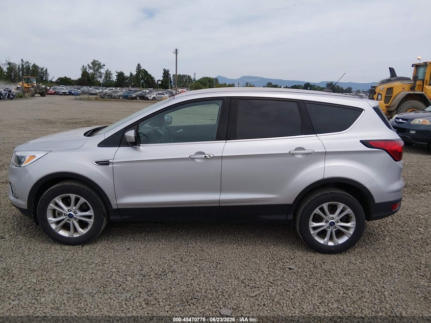 2019 Ford Escape Se VIN: 1FMCU9GD2KUA65812 Lot: 45470775